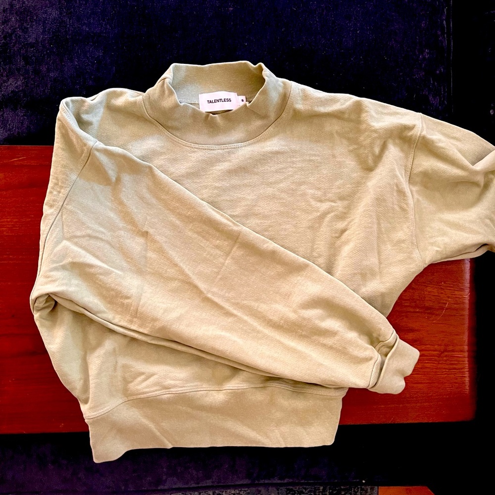 🌞2 for $40🌞 Talentless mockneck crew Sedona green S new